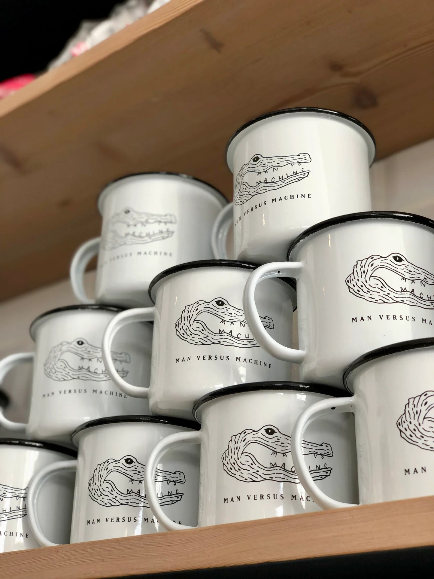 MVSM CROCODILE LOGO ENAMEL CUP WHITE